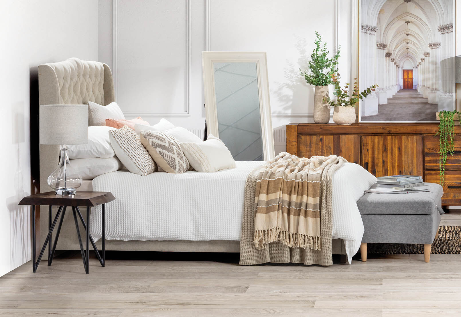 ARAGON FABRIC KING BED PEBBLE