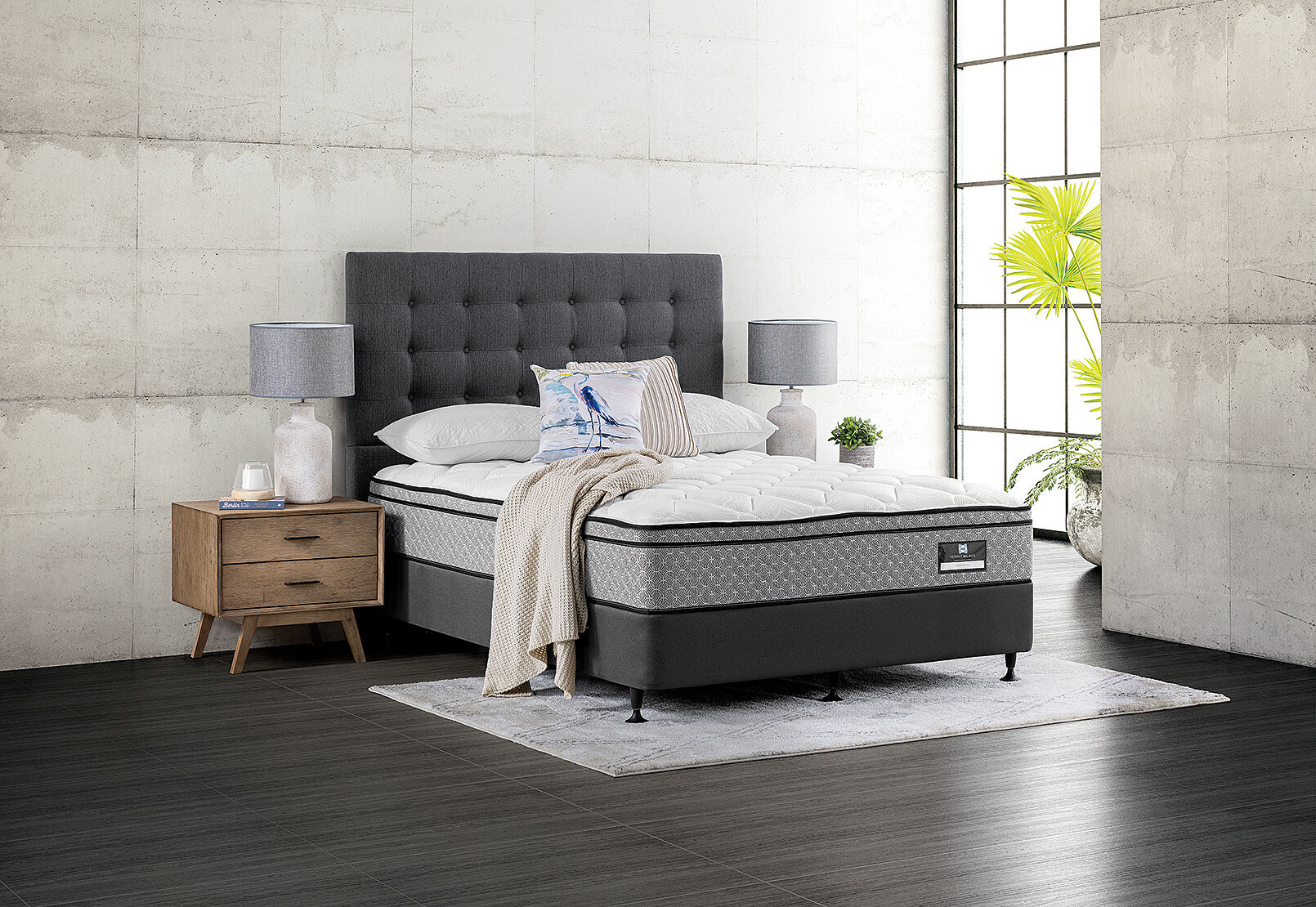 SEALY PERFECT BALANCE ELATION DELUXE QUEEN ENSEMBLE. GREY