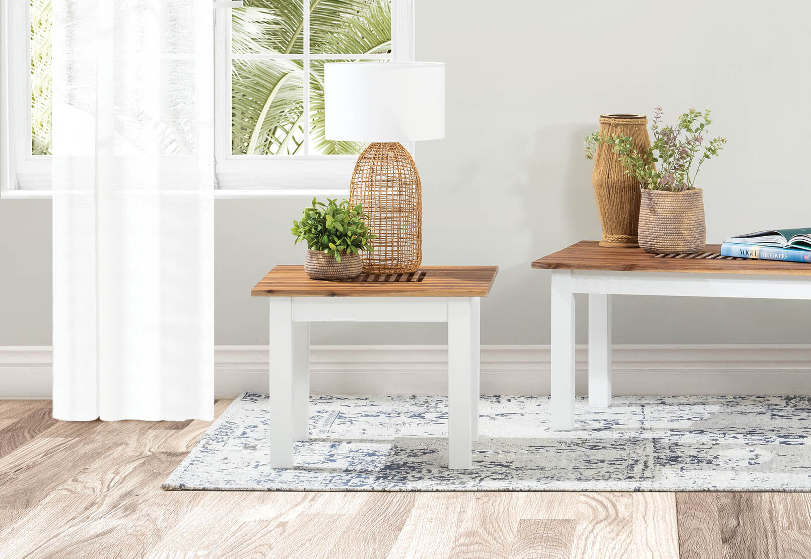SANTO ANDRE LAMP TABLE WHITE/PEWTER