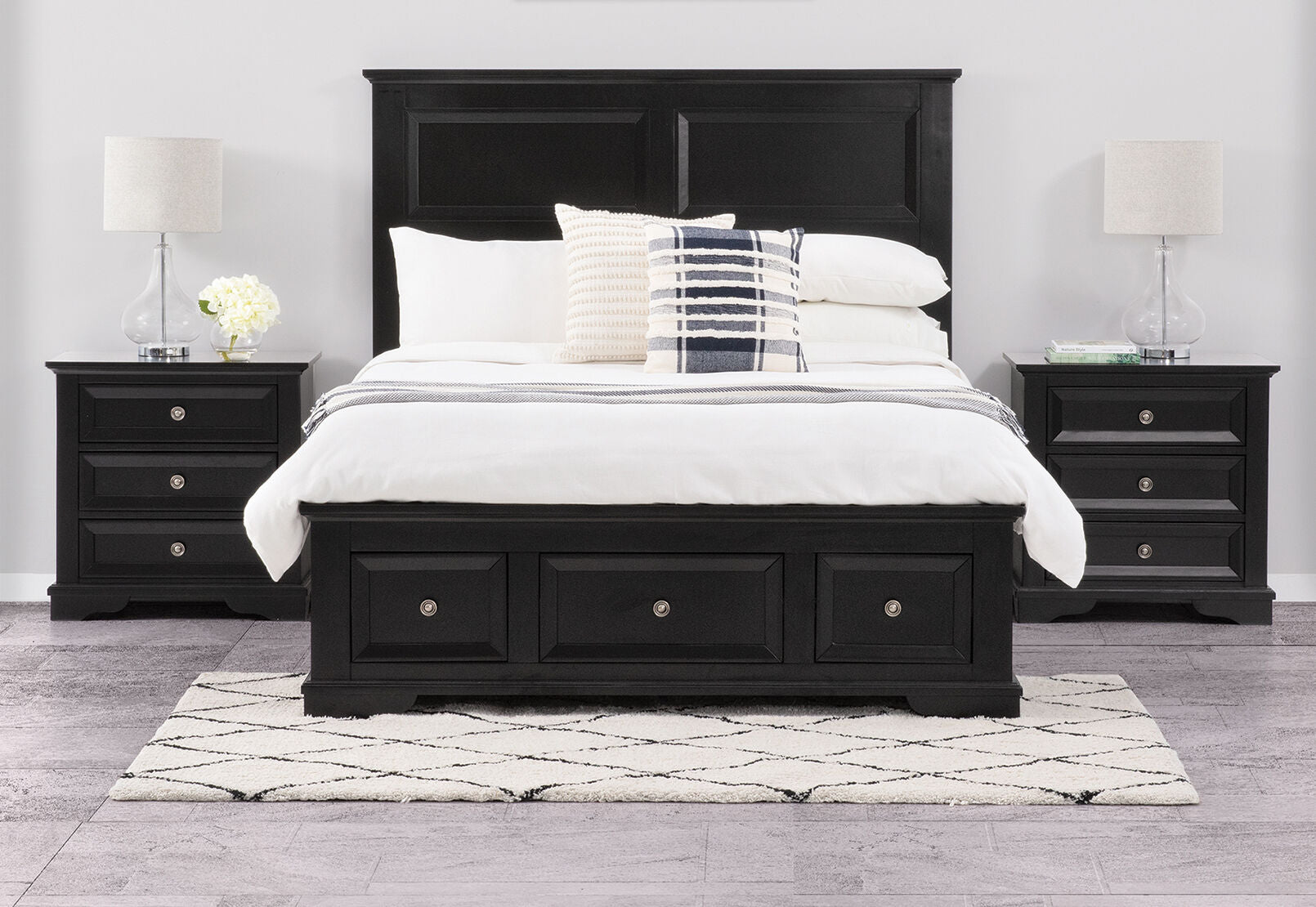 CHANELLE KING BED BLACK