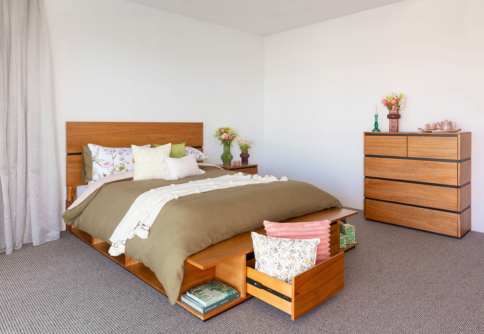 MEDORA KING BED GOLDEN WALNUT