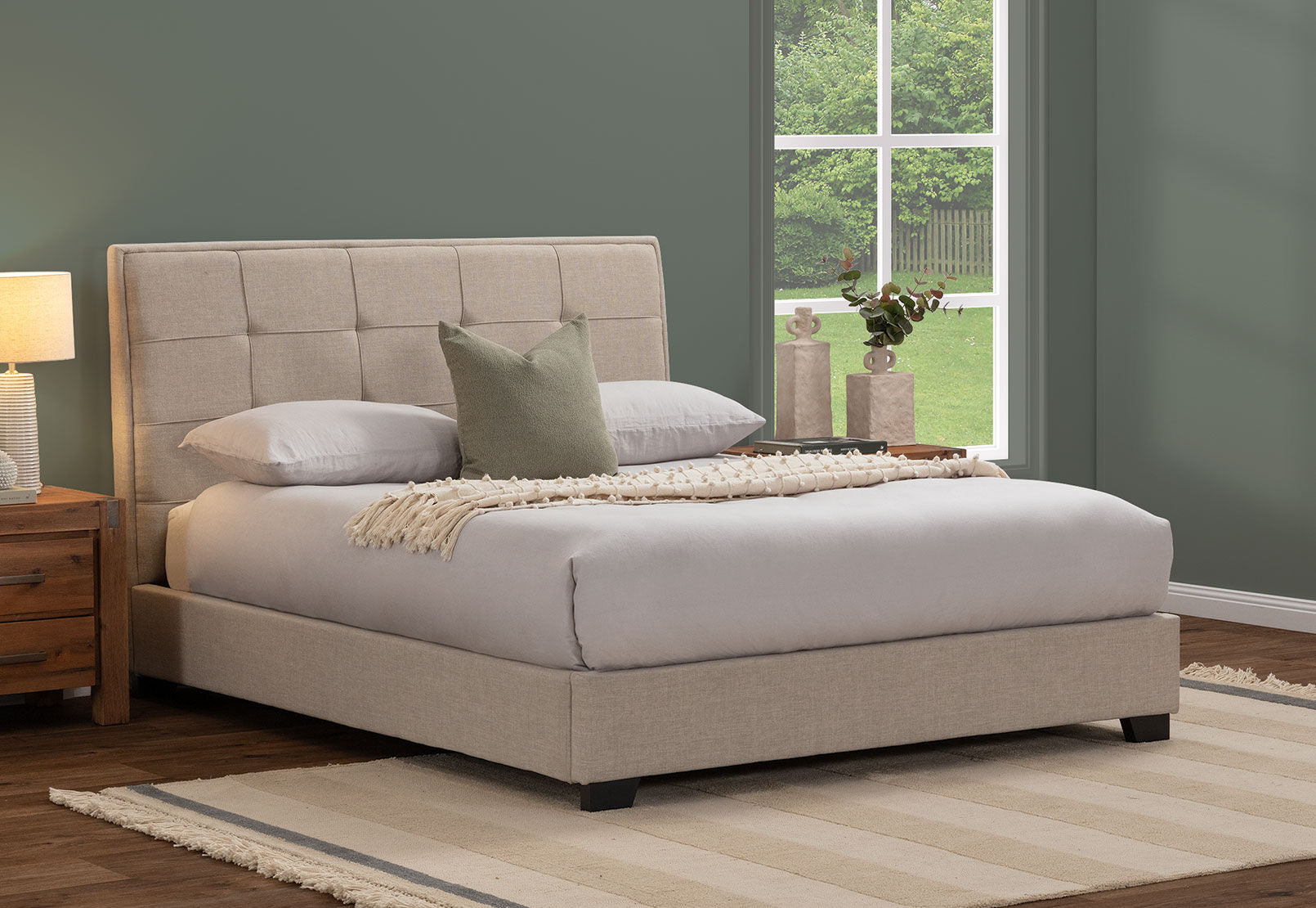 VAUGHN KING BED BEIGE