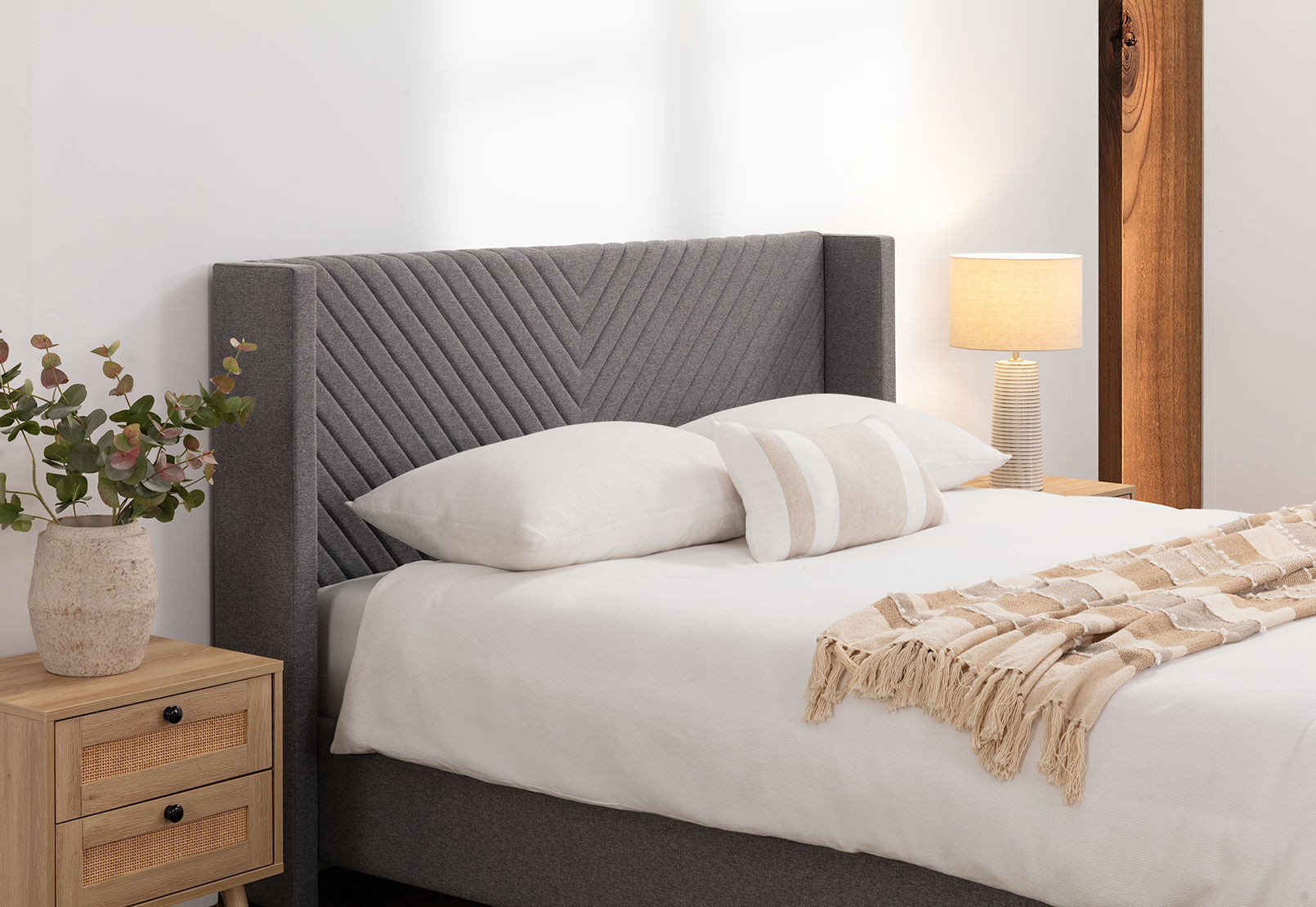 DAUGHERTY DOUBLE BED LIGHT GREY