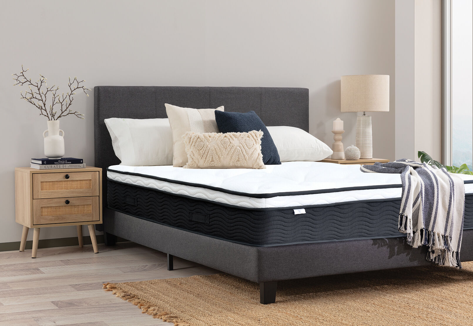 LLAMA AKUDO QUEEN MATTRESS WHITE