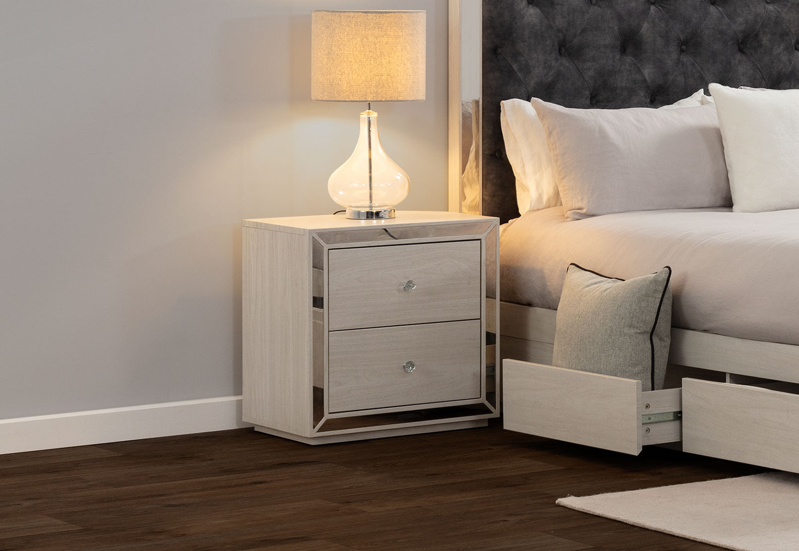 ISMENE BEDSIDE TABLE WHITE
