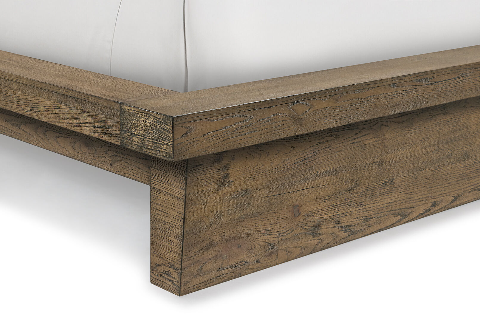 DEANDRE KING BED WALNUT