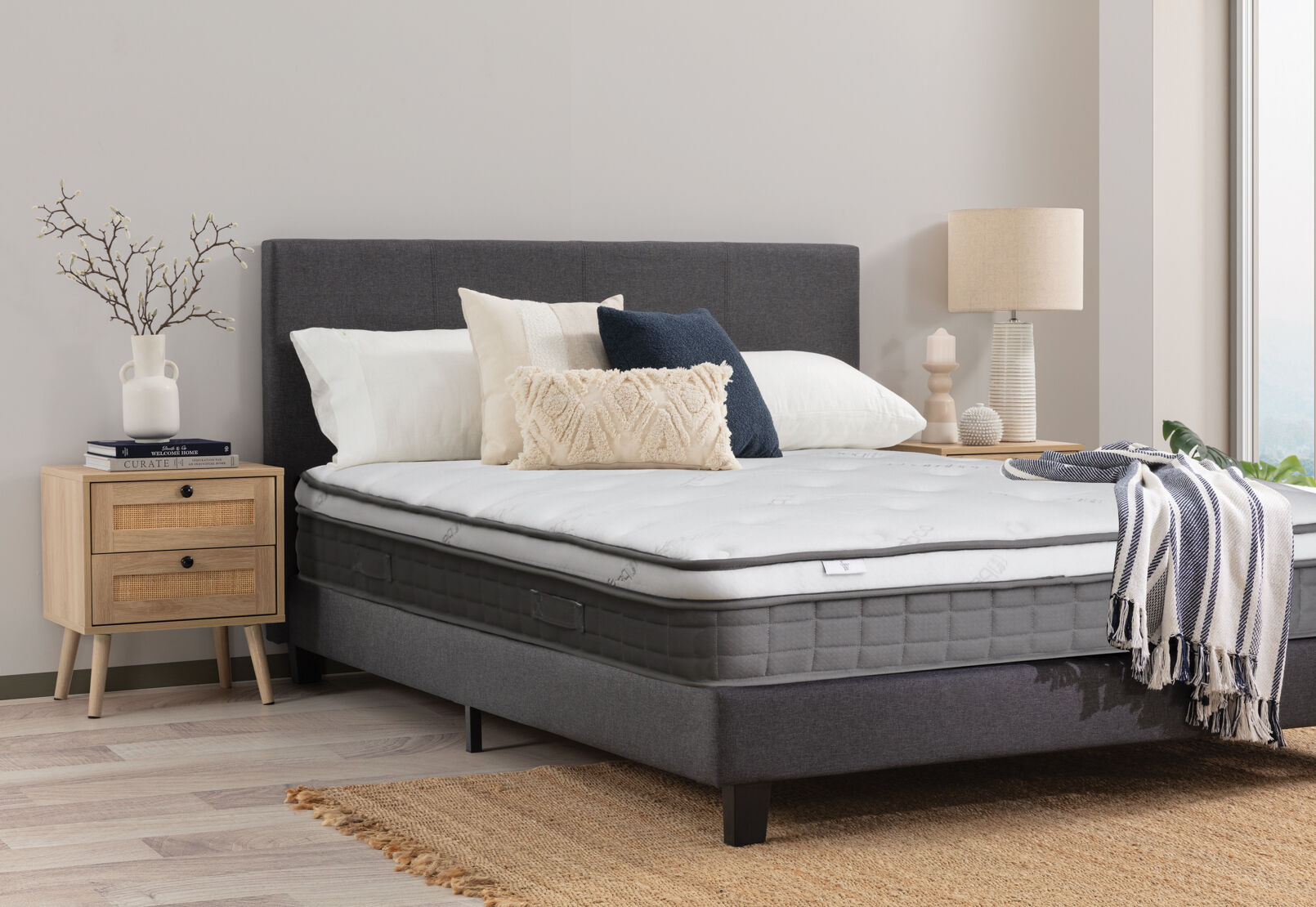 LLAMA SERINA QUEEN MATTRESS WHITE