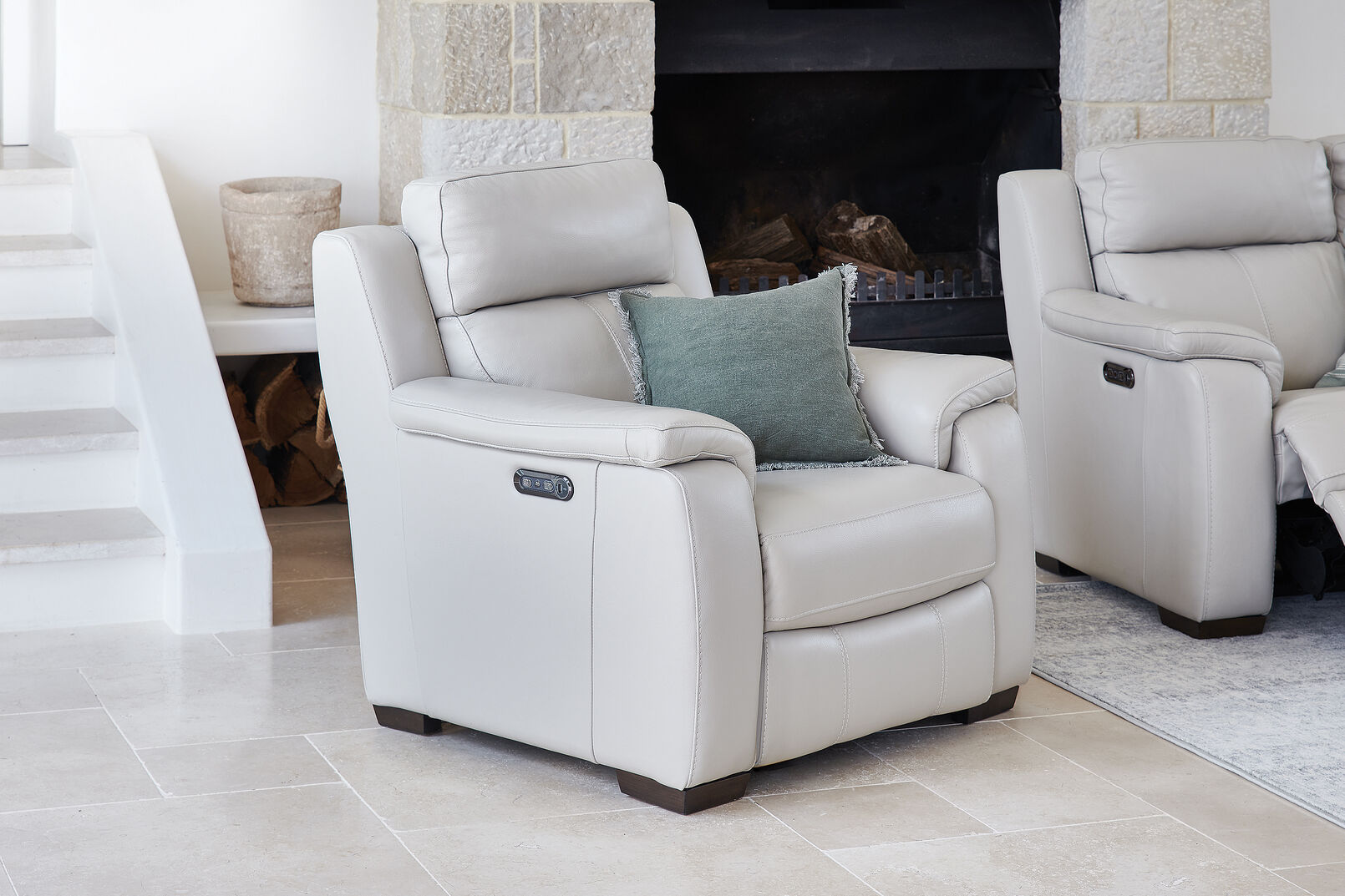 CAPELLO LEATHER ELECTRIC RECLINER BEIGE