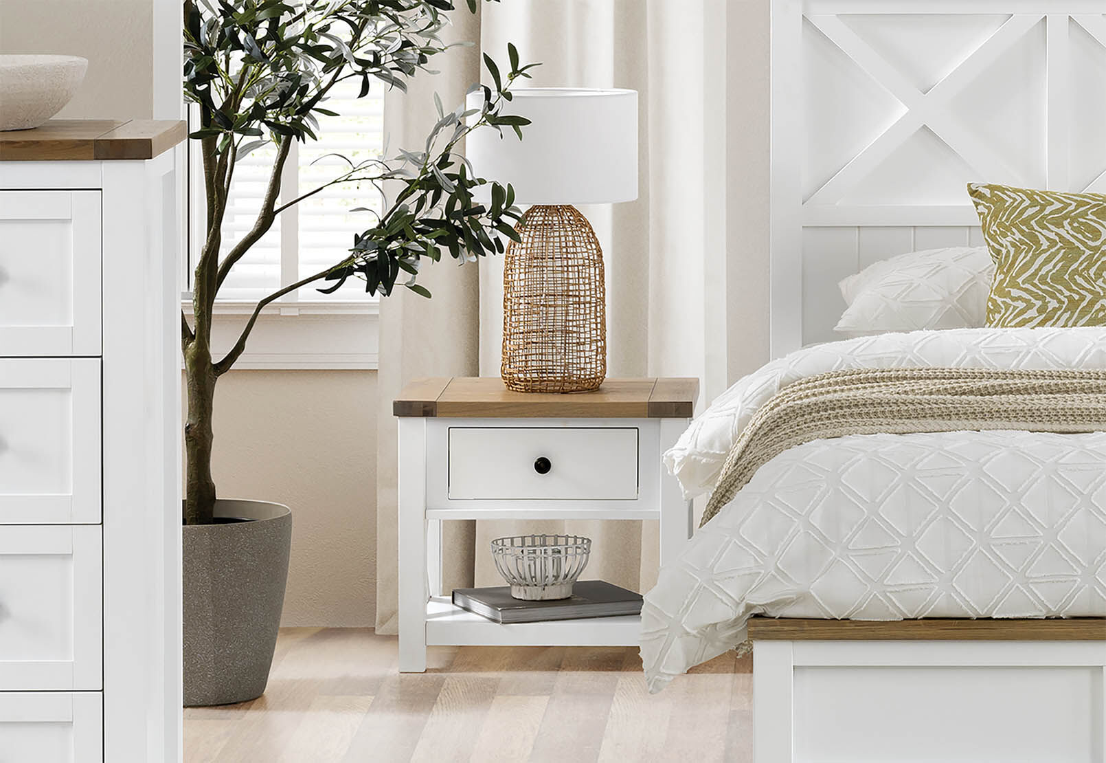 NORMANDY BEDSIDE WHITE/OAK