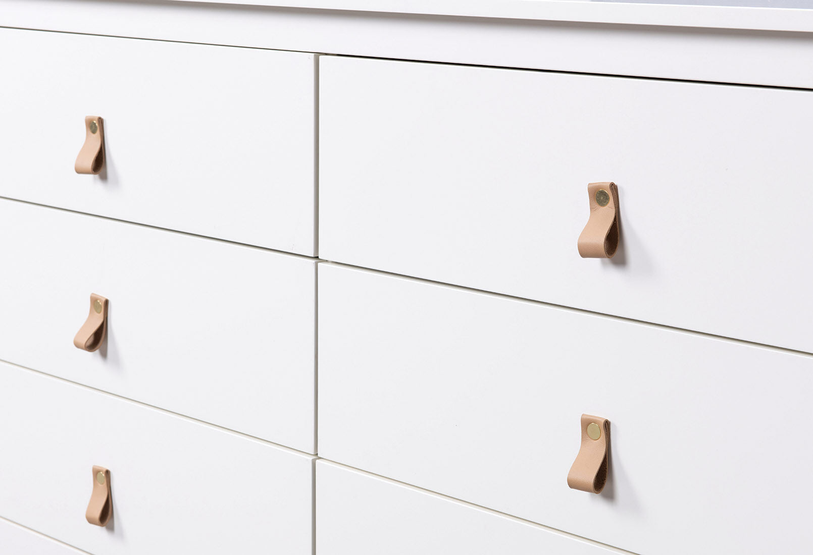 STANFORD WHITE DRESSER WHITE
