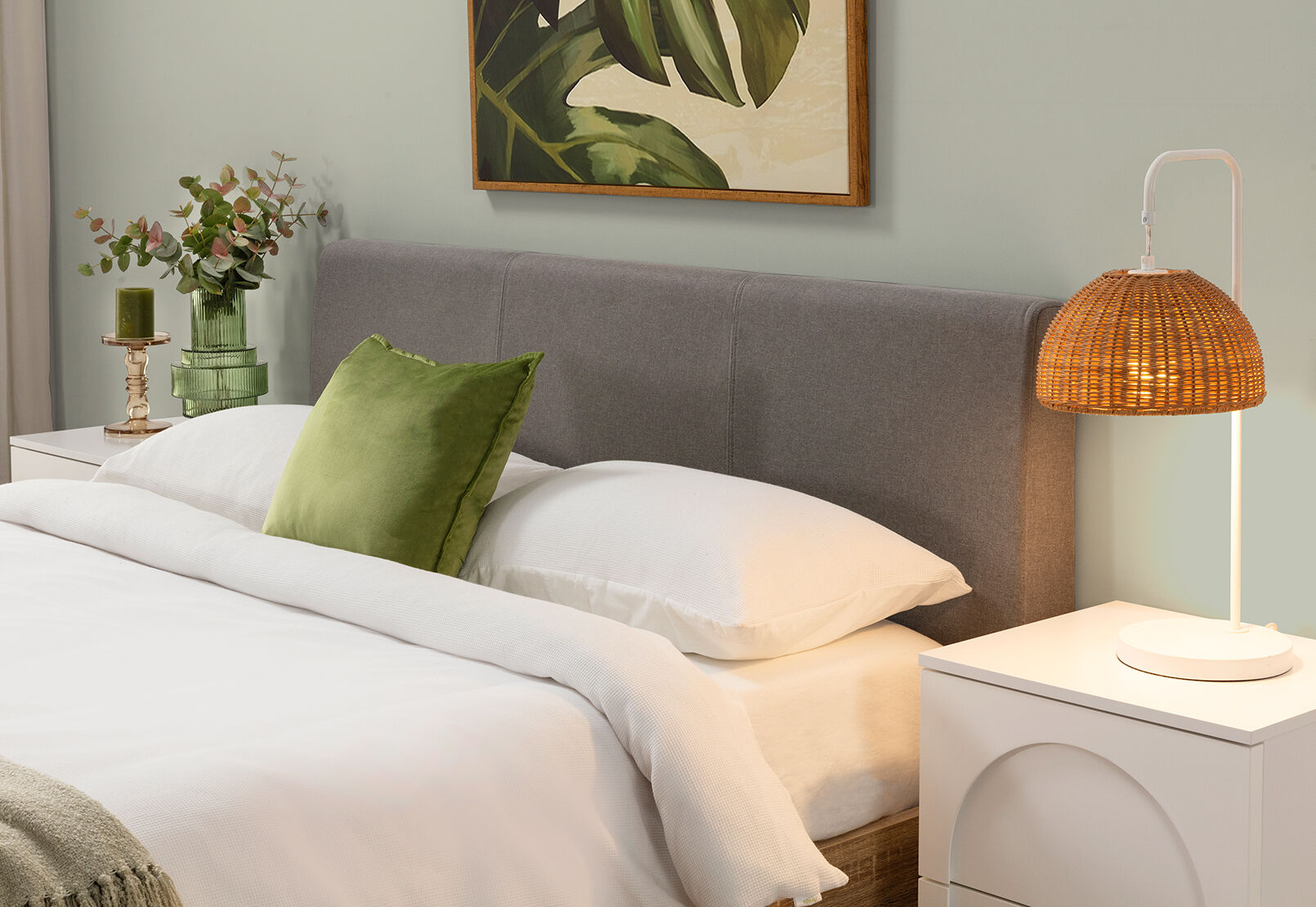 FORFAR QUEEN BED BEECH/GREY