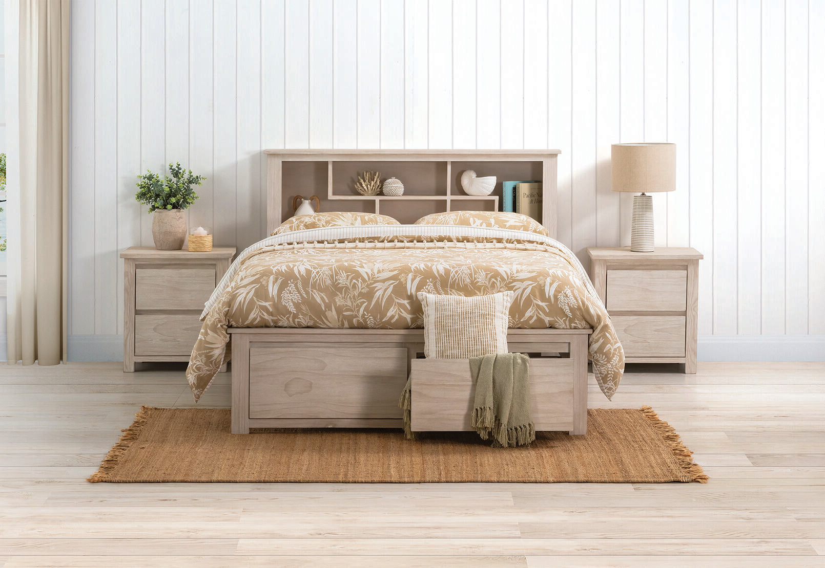 GALENE KING BED WHITE WASH