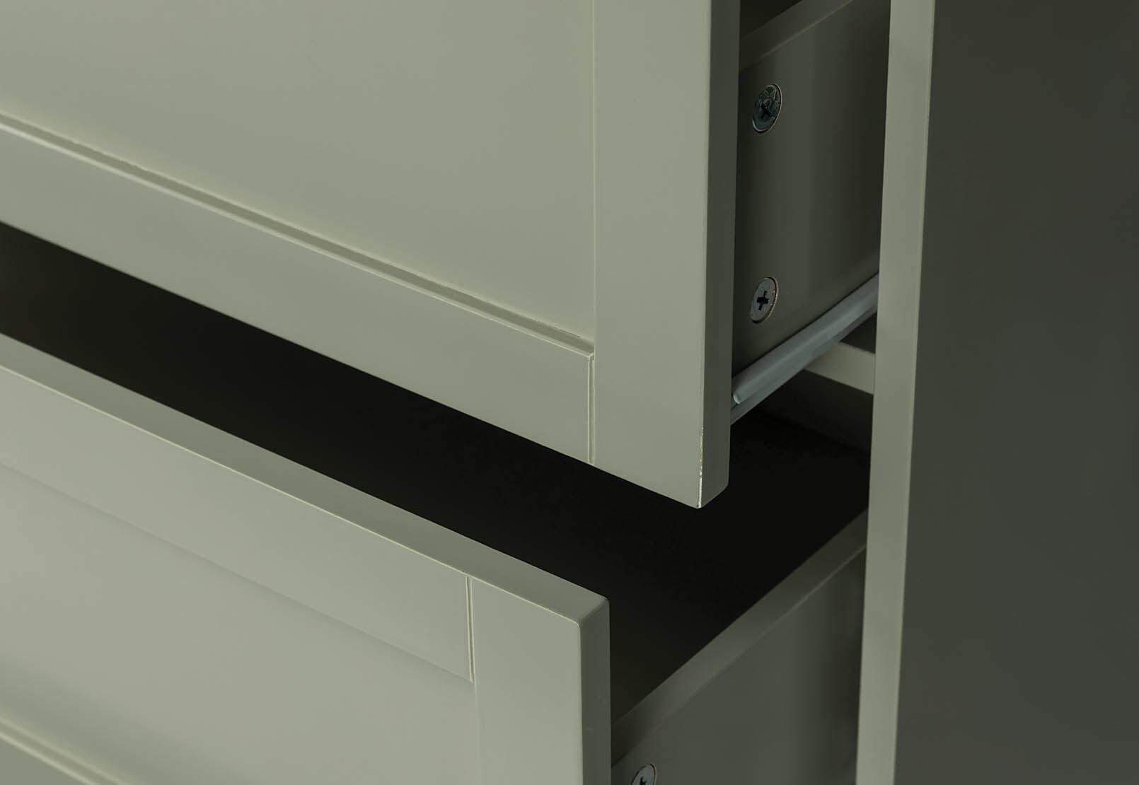HUFFMAN 4 DRAWER TALL CHEST OLIVE