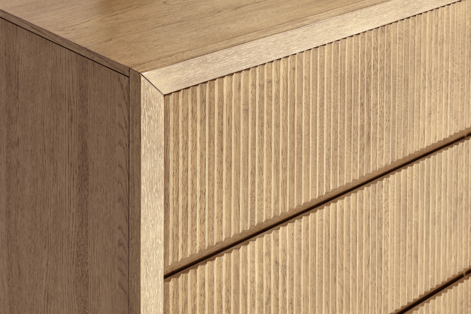 THORIN DRESSER WITH MIRROR NATURAL