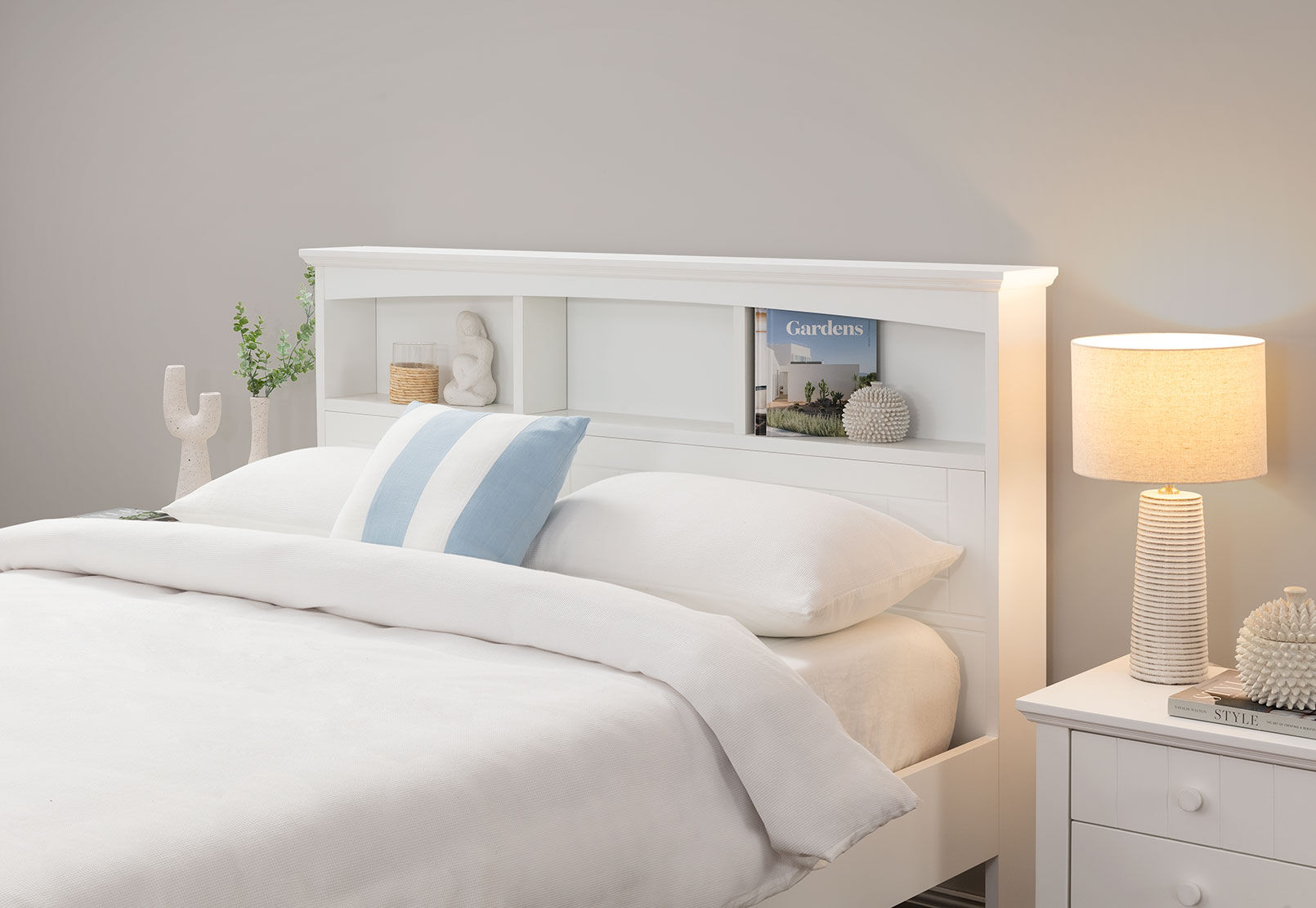 COPELAND DOUBLE BED WHITE