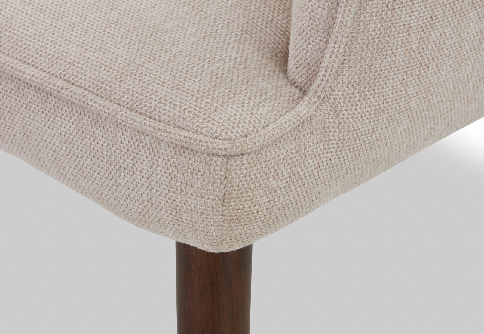 GRAYSEN DINING CHAIR 	BEIGE