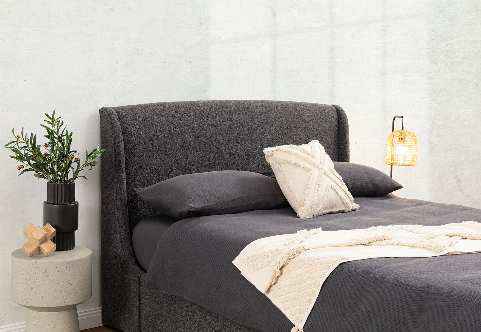 CAMBRIDGE BAY QUEEN LIFT BED DARK GREY