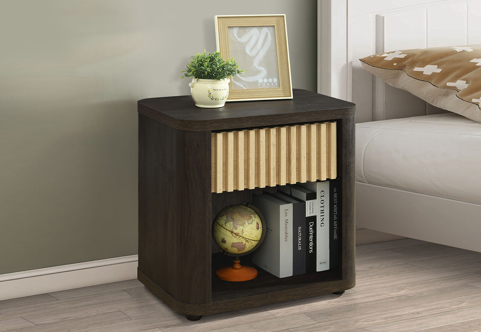 SAN FERNANDO BEDSIDE WALNUT/NATURAL