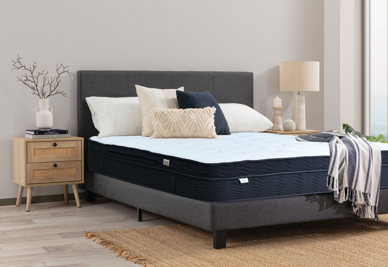 LLAMA EVOCA QUEEN MATTRESS WHITE