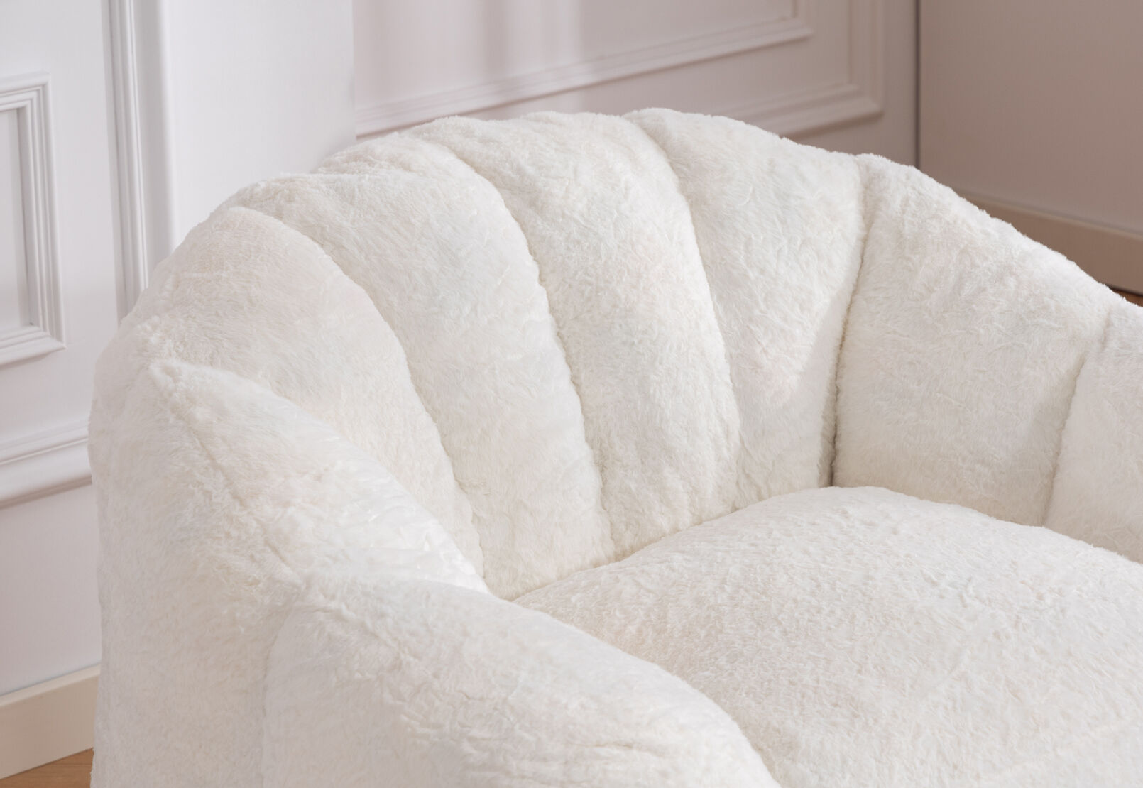 MACIAS CREAM ACCENT CHAIR CREAM