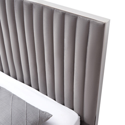 SOUTHERN STYLERS JONAH UPHOLSTERED QUEEN BED