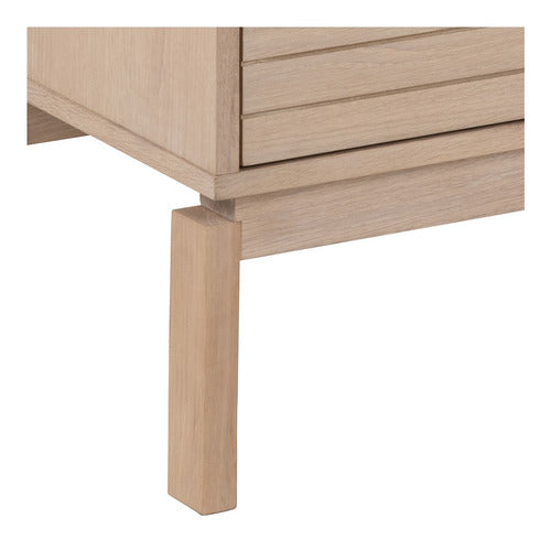 INNOVA STUDIO LYNDAL OAK WOOD ENTERTAINMENT UNIT