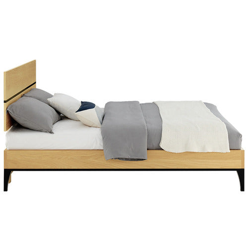 CARRINGTON FURNITURE TRAVIS PLATFORM BED