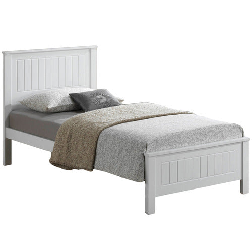 WESTERN DESIGNS WHITE LEO WOODEN BED & MATTRESS