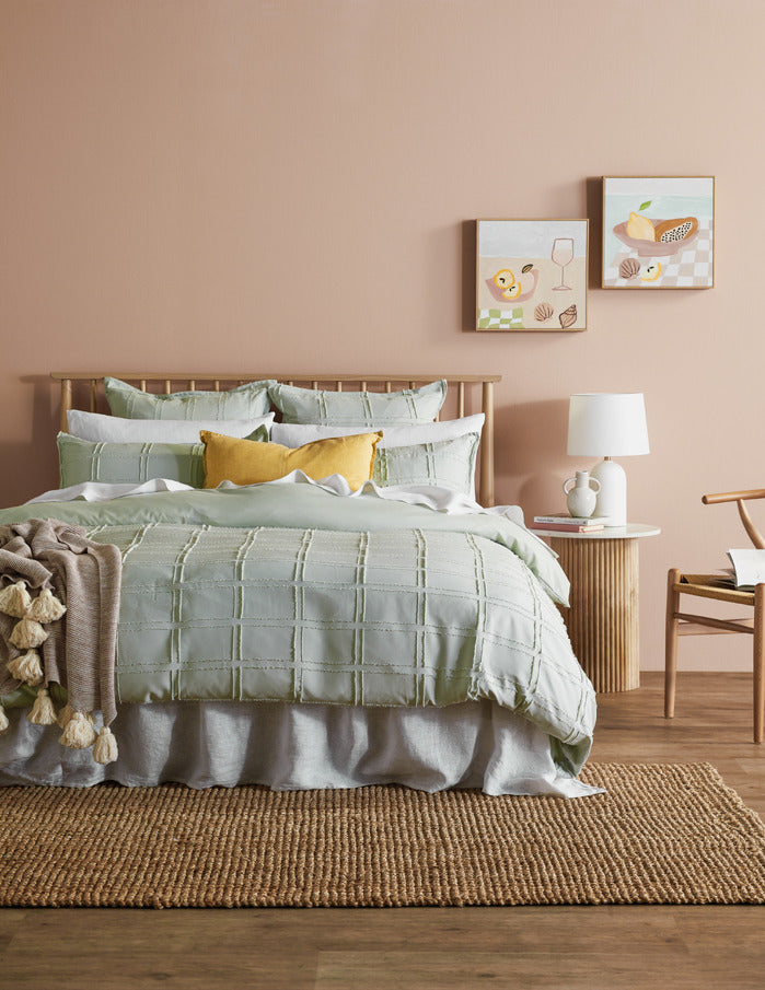 WHITE WASHED LIAM PINE WOOD BED