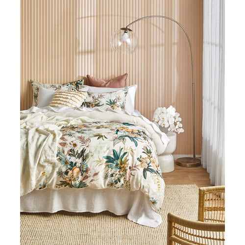 HYDE PARK HOME MALAWI RATTAN CLUB CHAIR