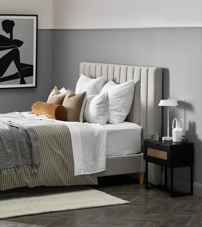 OAT WHITE CHARLOTTE BED BASE