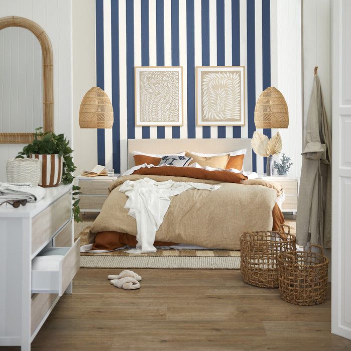 WHITEWASH KINGSCLIFF BEDSIDE TABLE