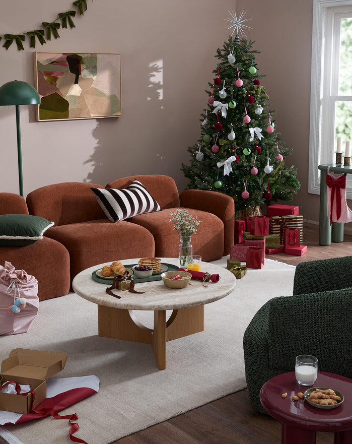 CUDDLE UPHOLSTERED SWIVEL ARMCHAIR